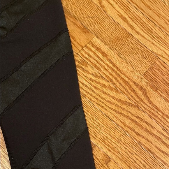 LuluLemon leggings - Picture 6 of 8